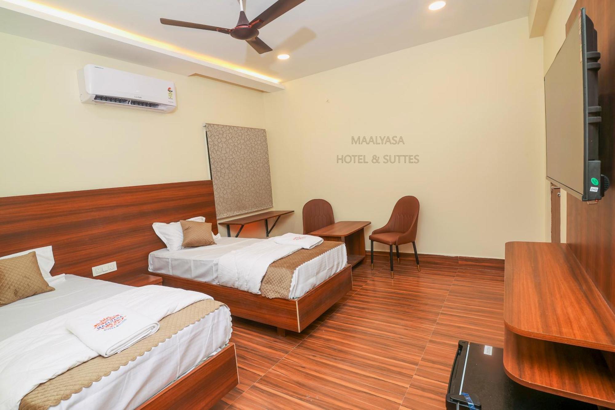 Maalyasa Hotel And Suites Hyderabad Exterior foto