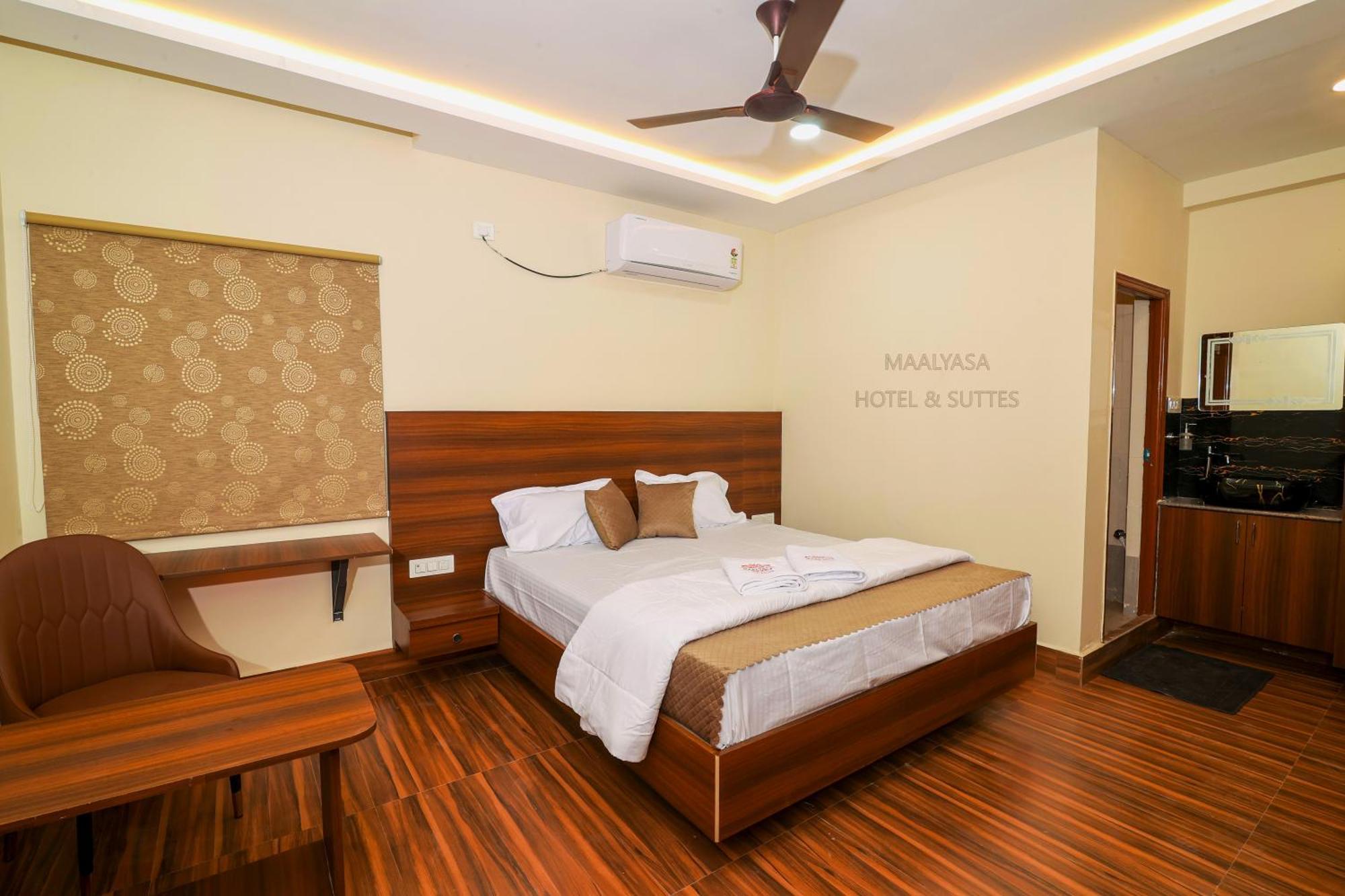 Maalyasa Hotel And Suites Hyderabad Exterior foto